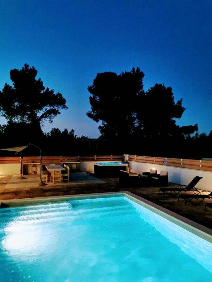 Villa Olivia - New And Modern House With Pool, Souna, Jacuzzi & Playground, Liznjan - Istra Εξωτερικό φωτογραφία