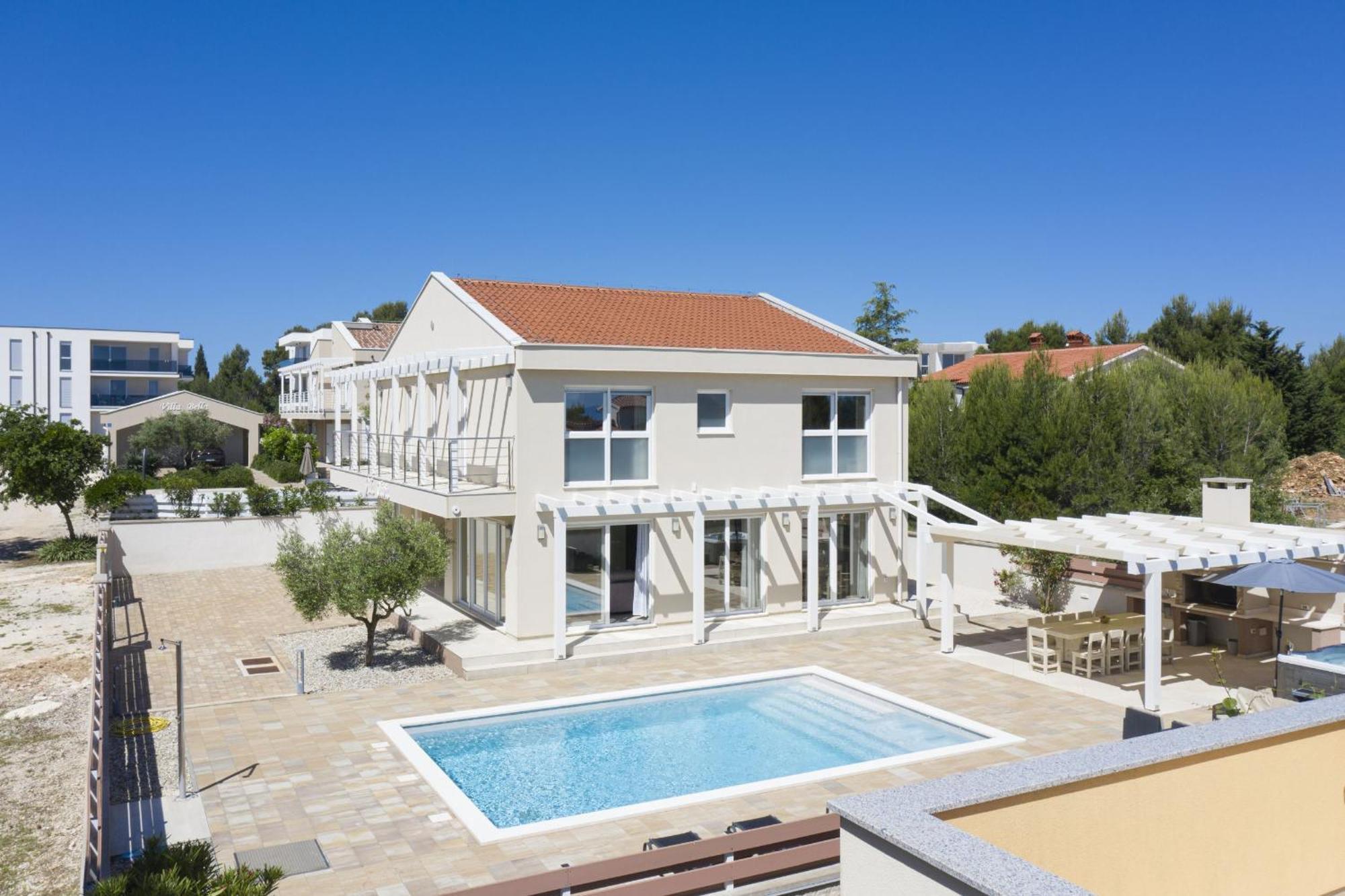 Villa Olivia - New And Modern House With Pool, Souna, Jacuzzi & Playground, Liznjan - Istra Εξωτερικό φωτογραφία